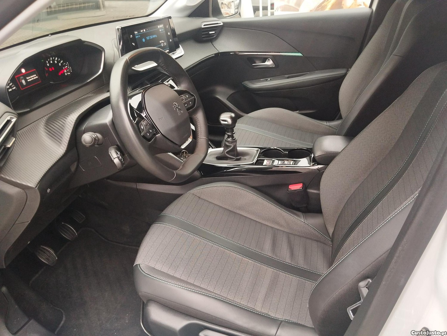 Peugeot 208 1.5 BlueHDi Active Pack — fotografia 14