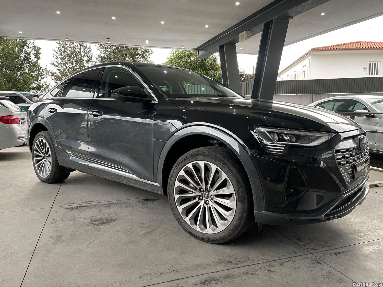 Audi Q8 e-Tron Sportback 55 quattro S line — fotografia 11