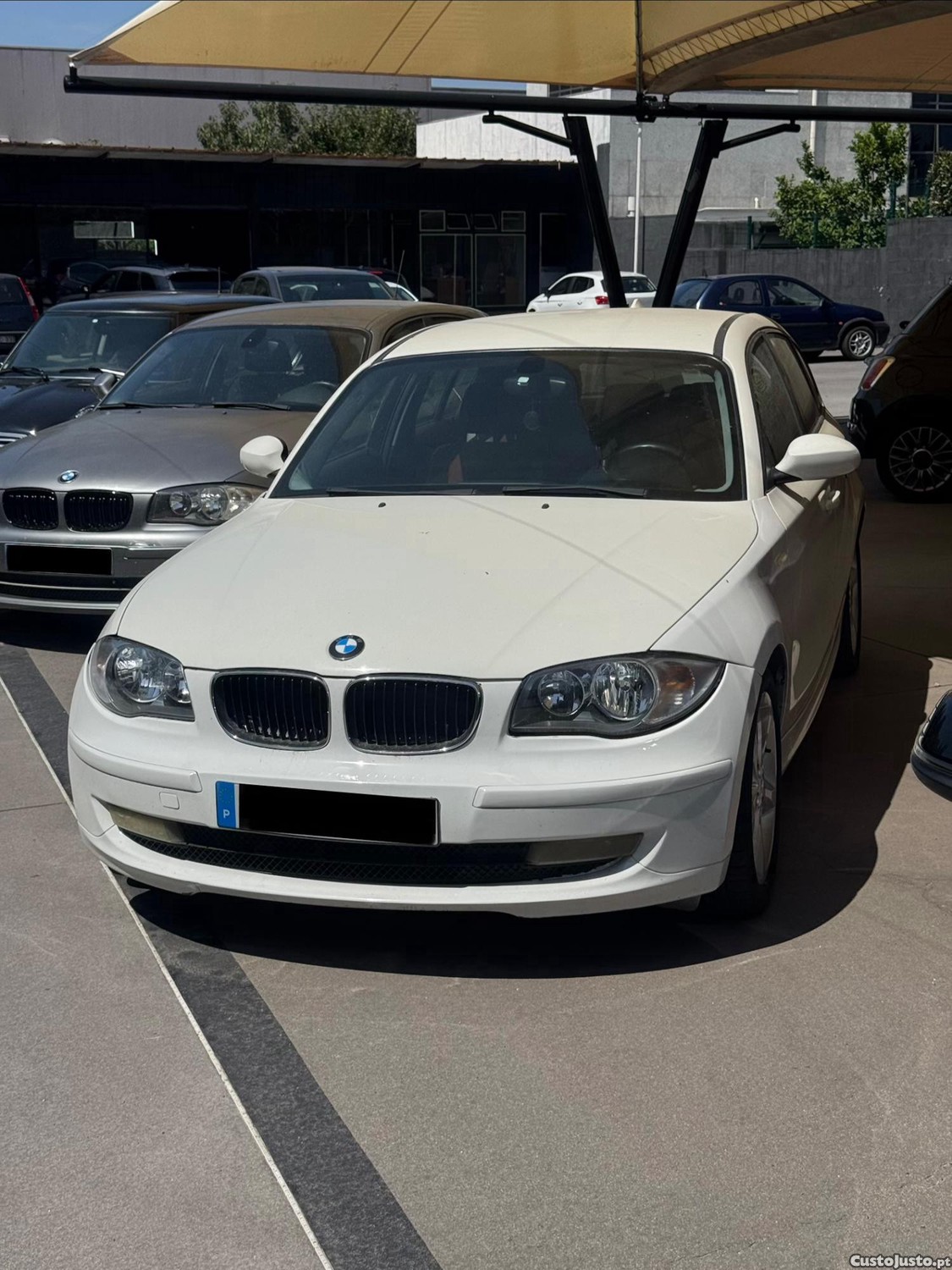 BMW 118 D — fotografia 8