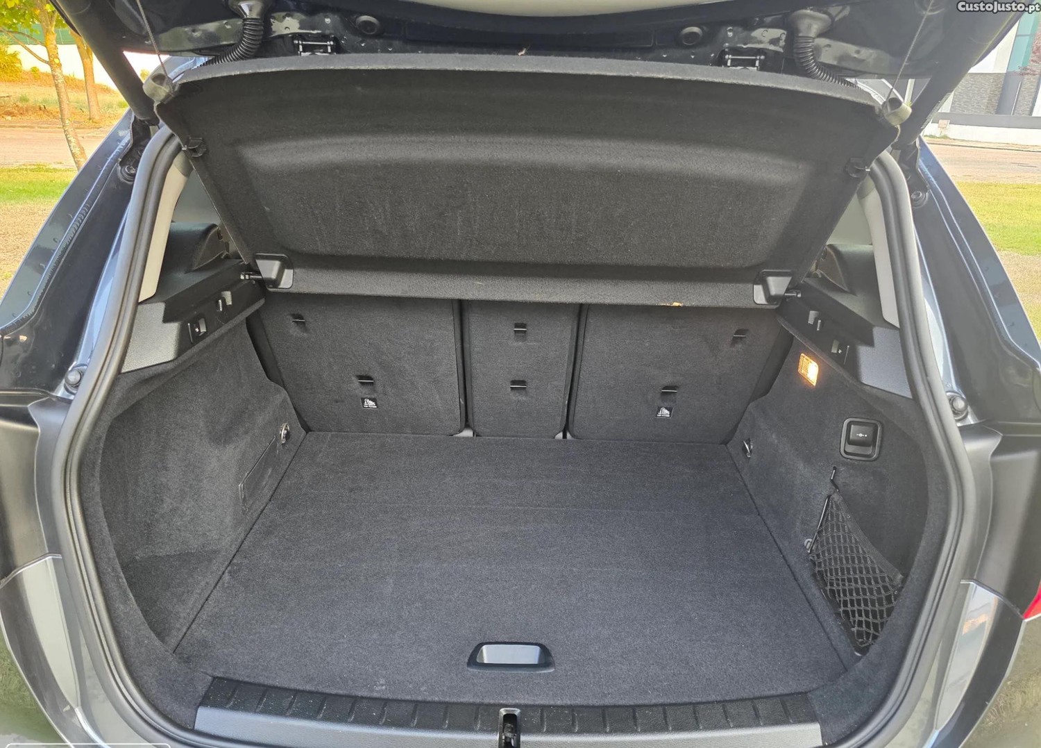 BMW 216 Active Tourer d Line Luxury — fotografia 2