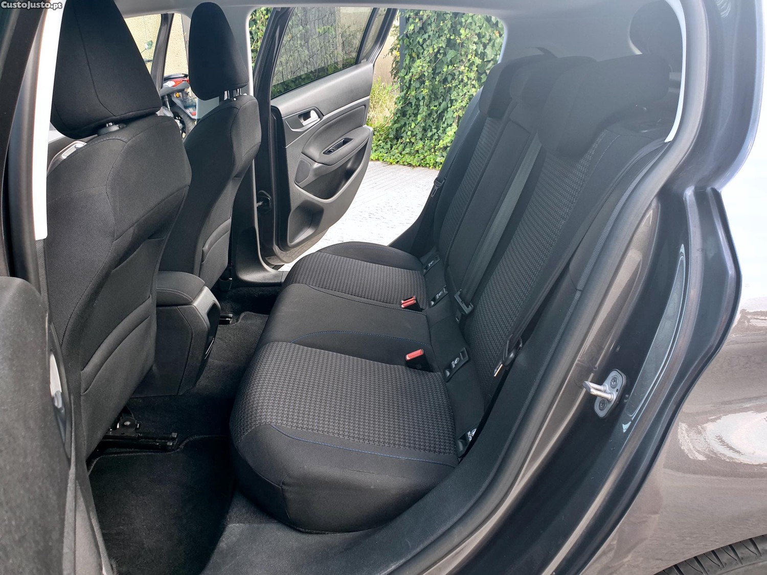 Peugeot 308 1.5 BlueHDi Style — fotografia 7