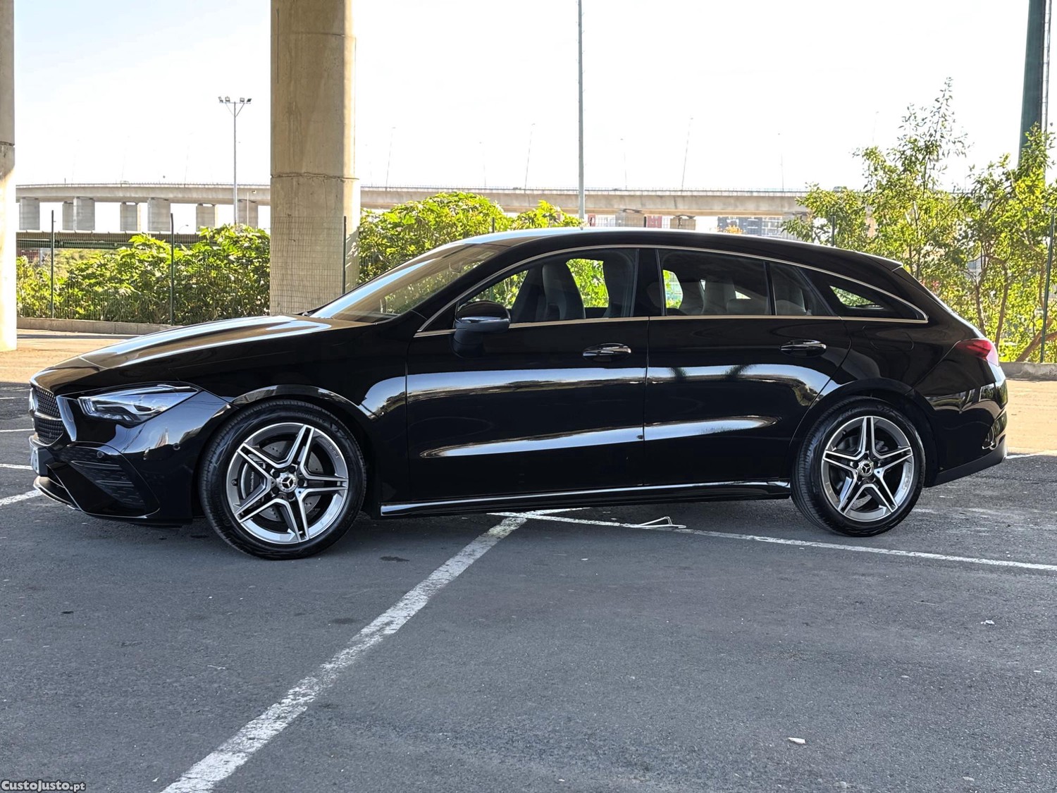 Mercedes-Benz CLA 220 d AMG Line Premium 2023 | 8G-Tronic | 190 CV | 9.000 Km | Garantia Mercedes | Full Extras — fotografia 5