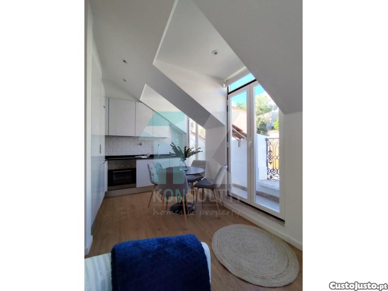 Apartamento T2 A Estrear Com Varanda E Vista...