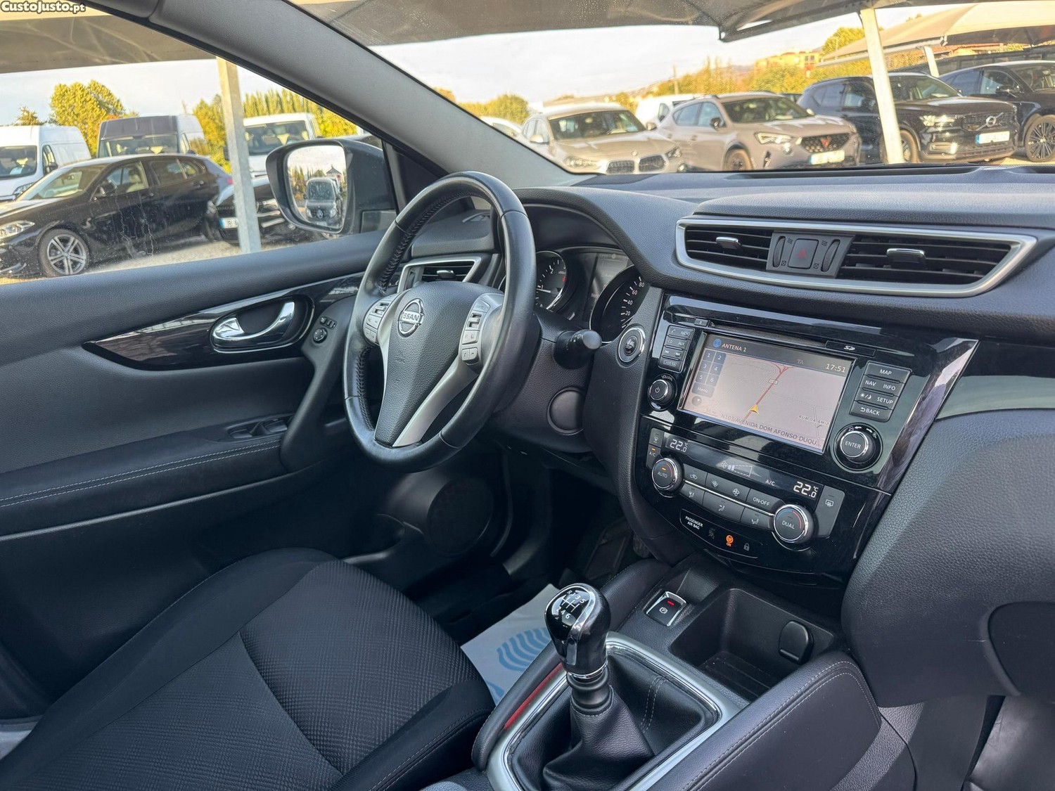 Nissan Qashqai 1.5 dCi N-Connecta 18 — fotografia 8