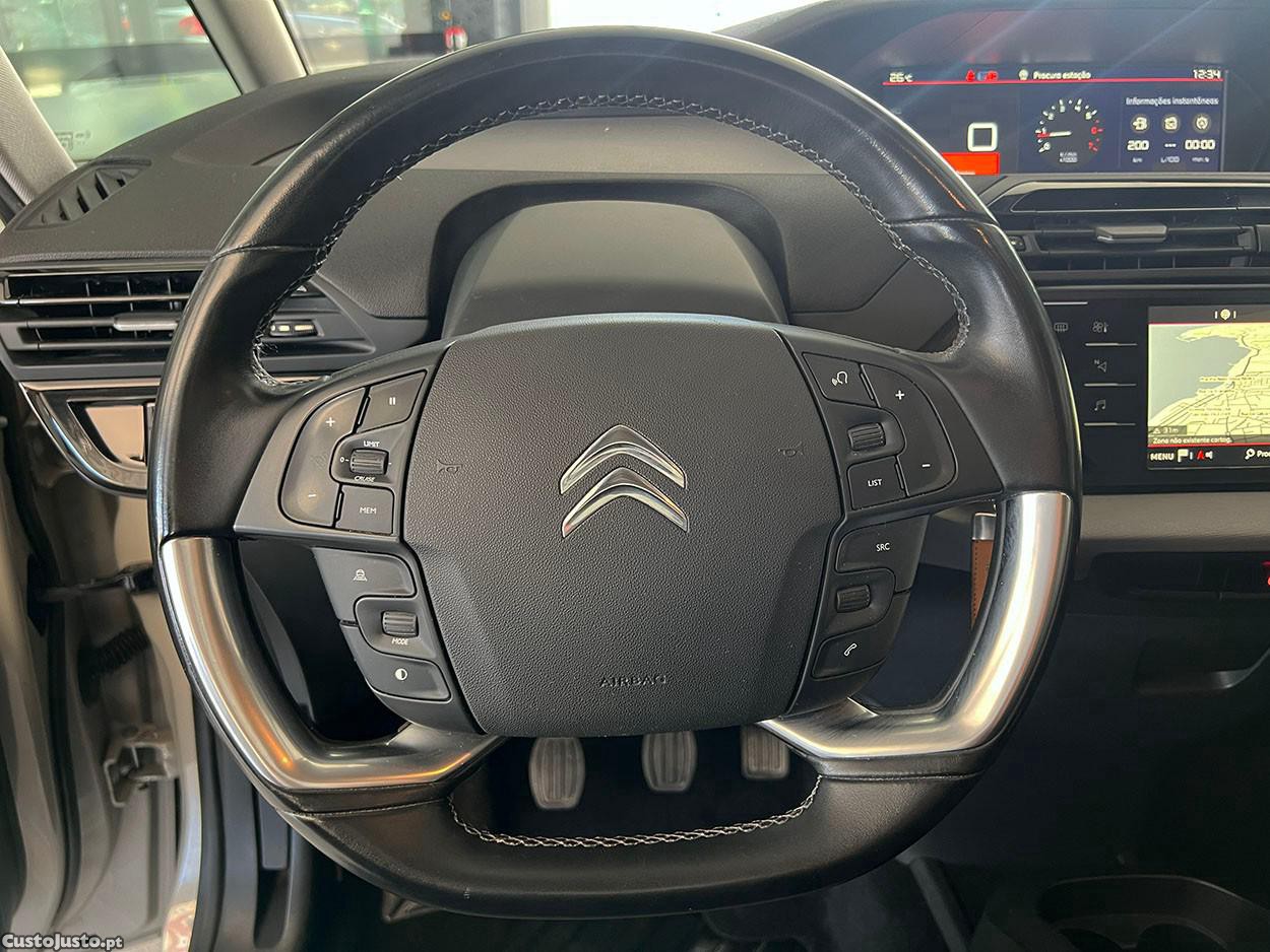 Citroën C4 Spacetourer 1.5 BlueHDi Feel — fotografia 18