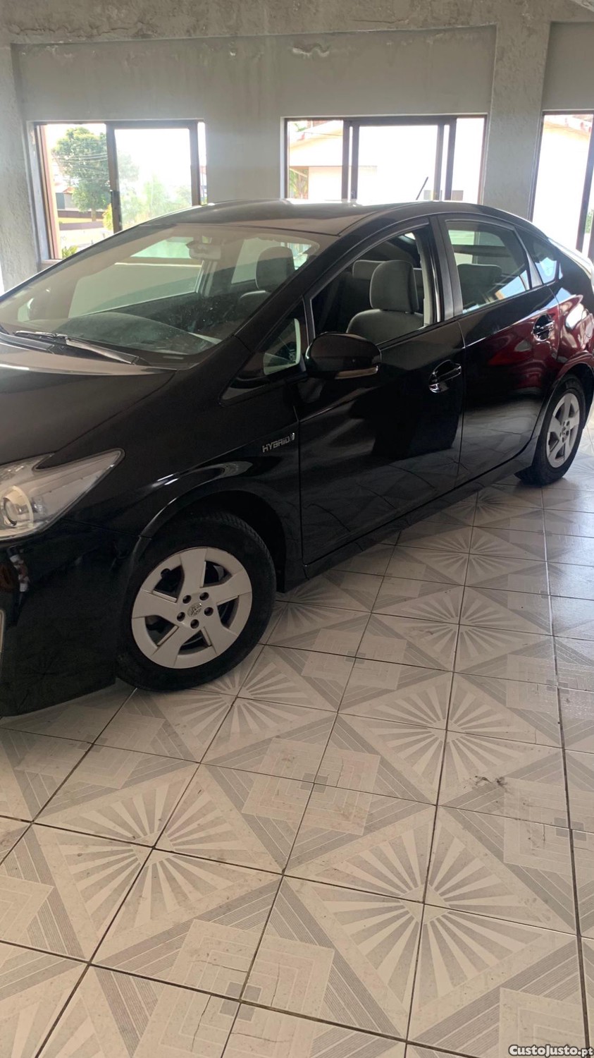 Toyota Prius 1.8 HYBRID — fotografia 7