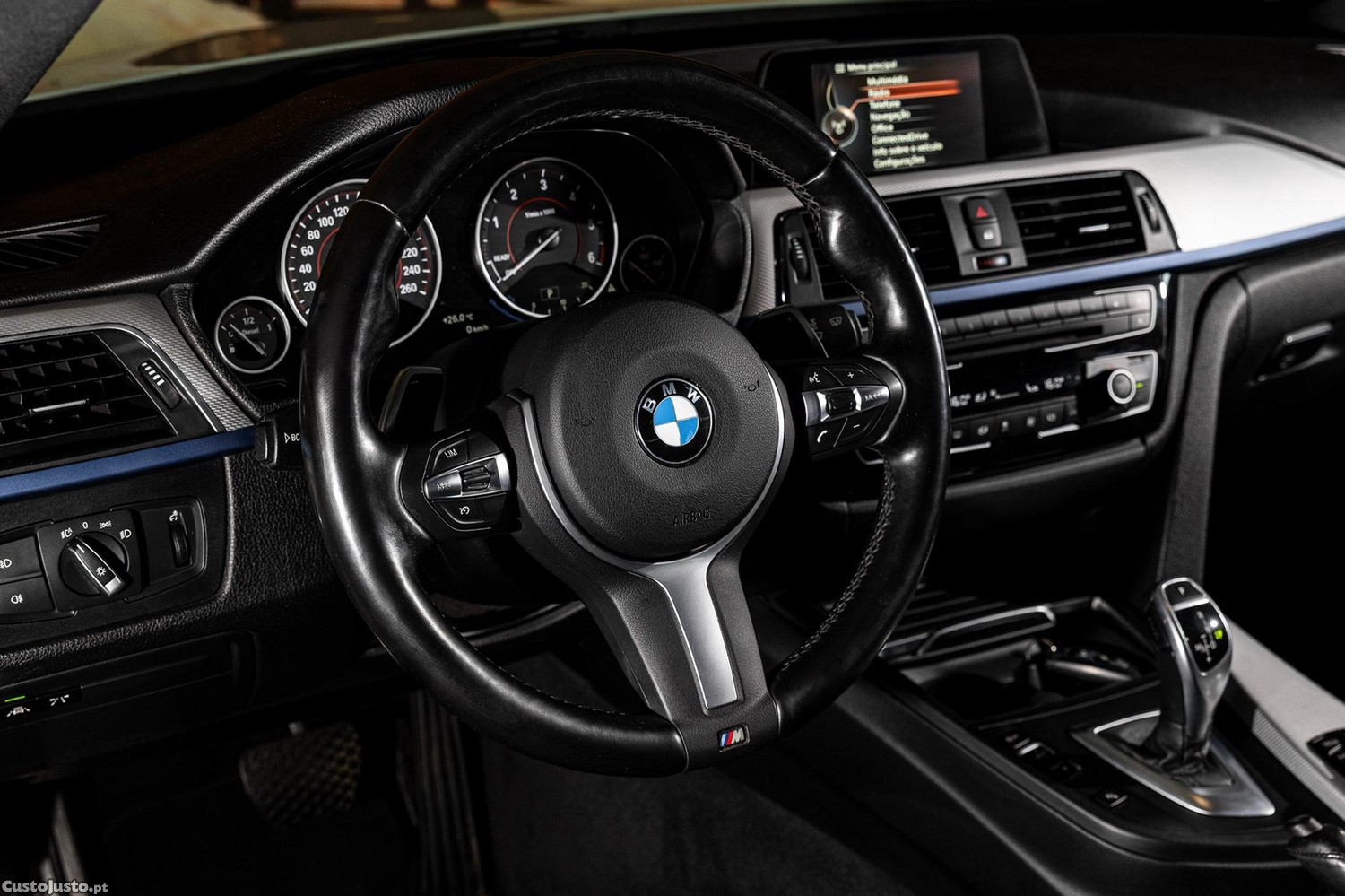 BMW 320 d Auto Pack M — fotografia 12