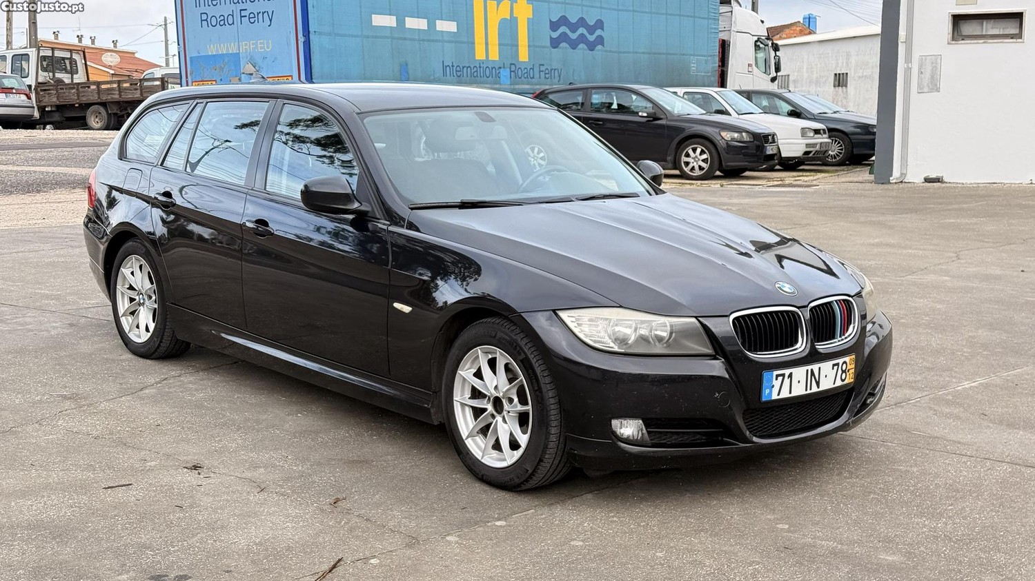 BMW 318 D Touring de 2009 — fotografia 16