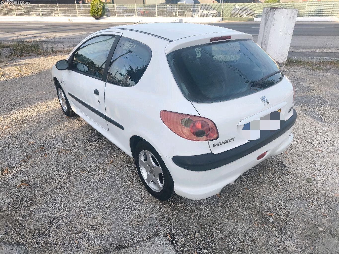 Peugeot 206 1.4 HDI — fotografia 6