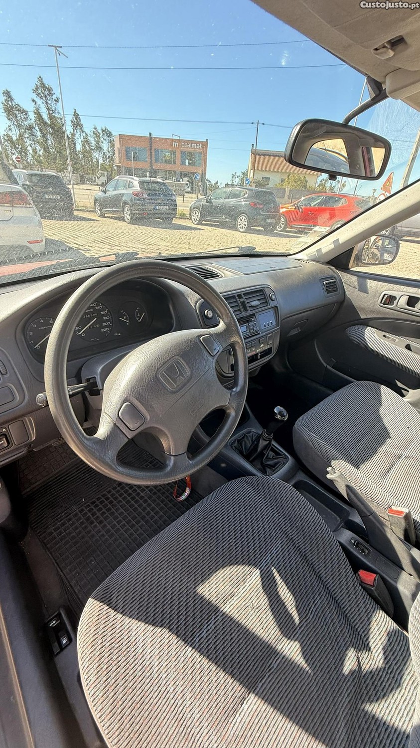 Honda Civic 1.4i de 1996 — fotografia 4