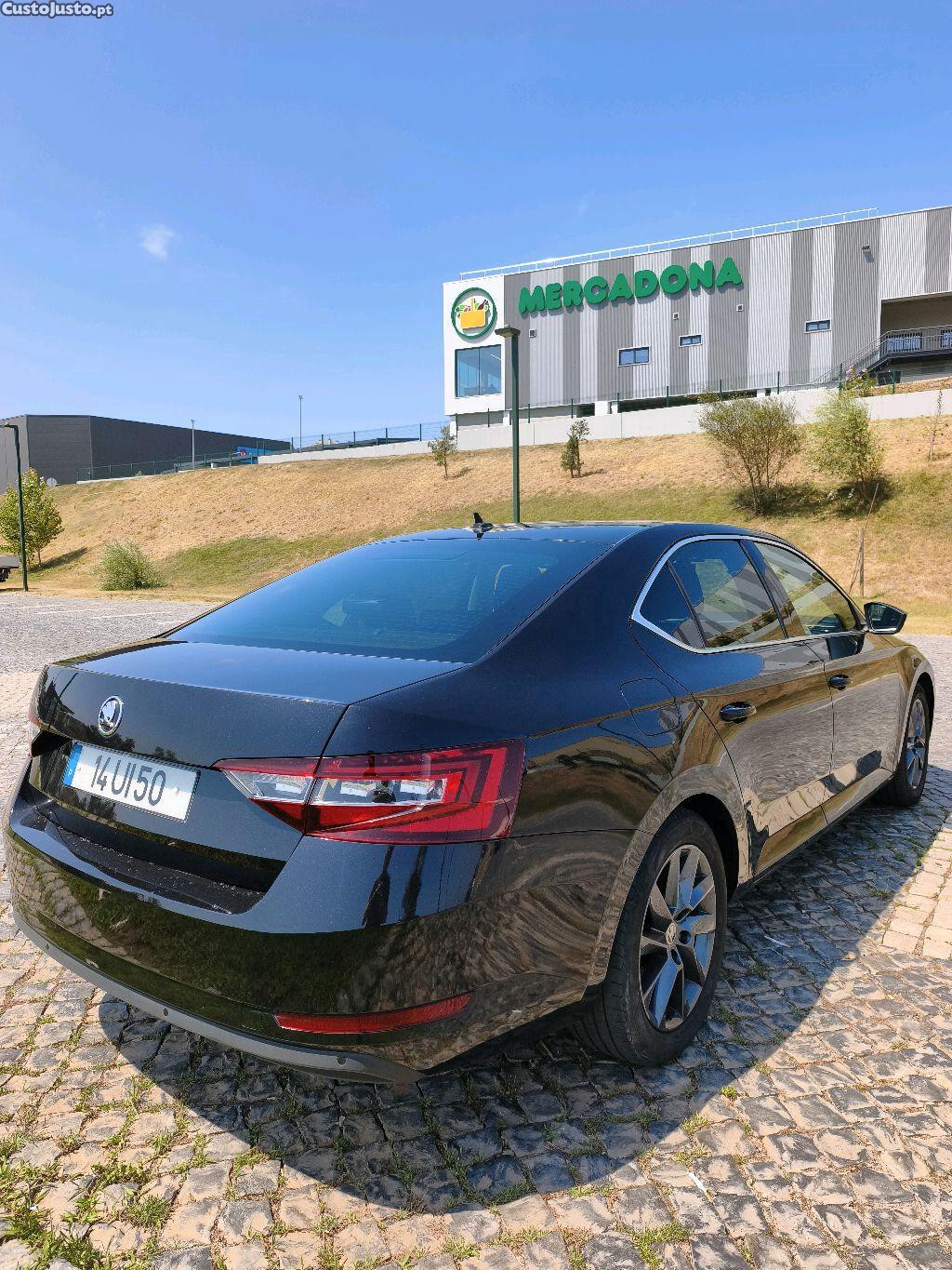 Skoda Superb Style 2.0tdi+dsg7 — fotografia 9