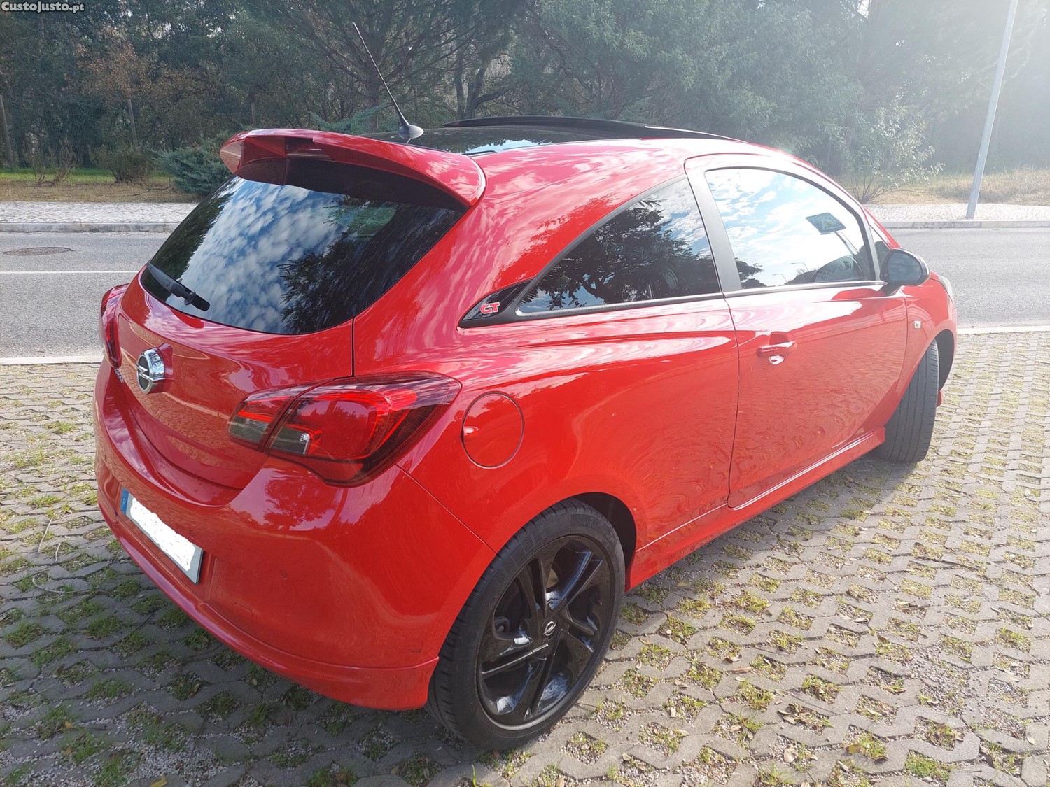Opel Corsa GT — fotografia 2
