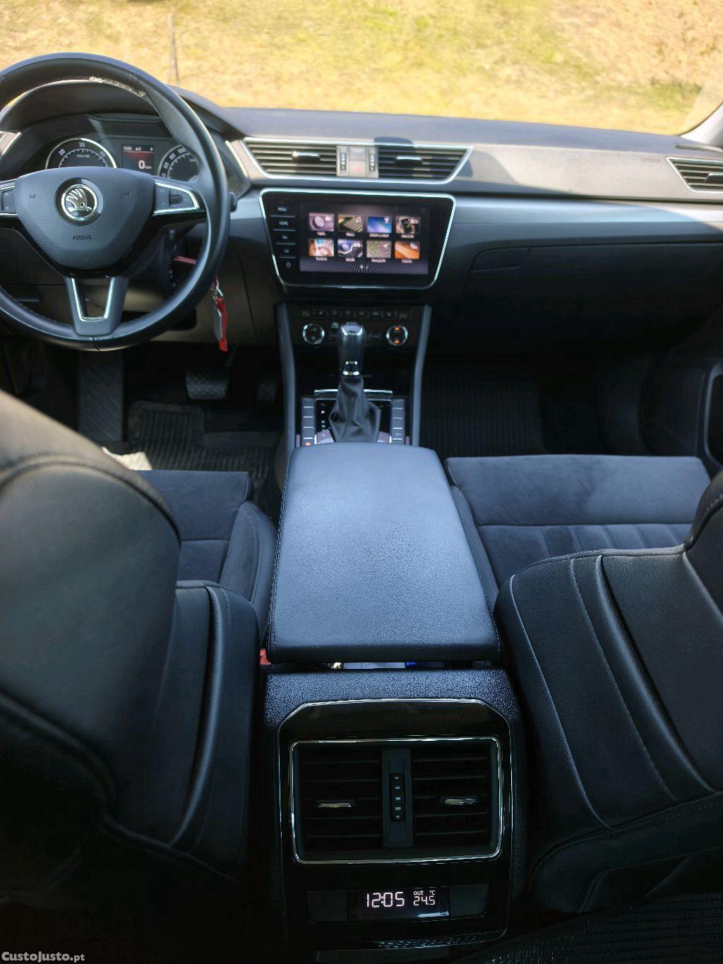 Skoda Superb Style 2.0tdi+dsg7 — fotografia 3