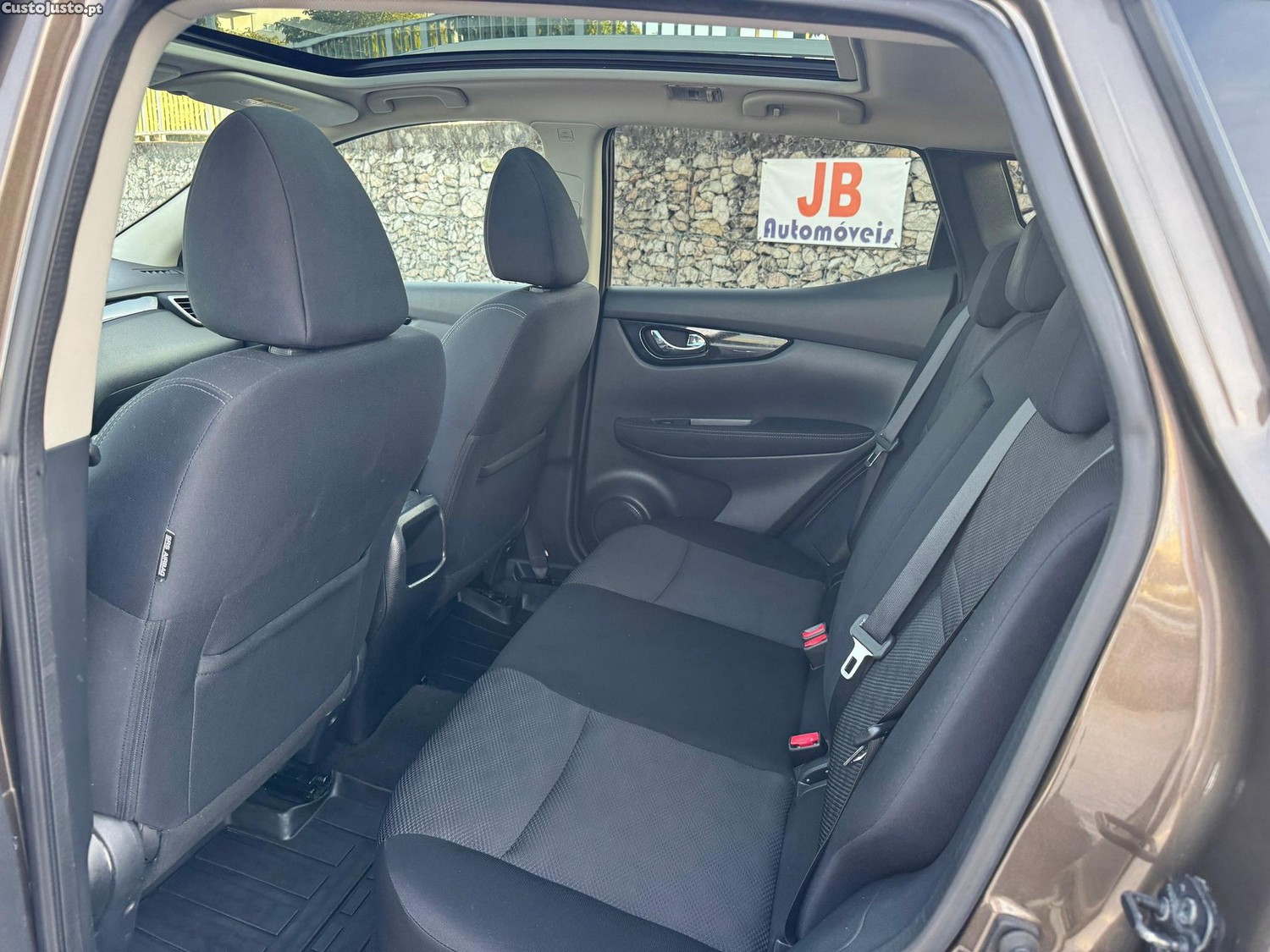 Nissan Qashqai 1.5 dCi N-Connecta 18 — fotografia 4