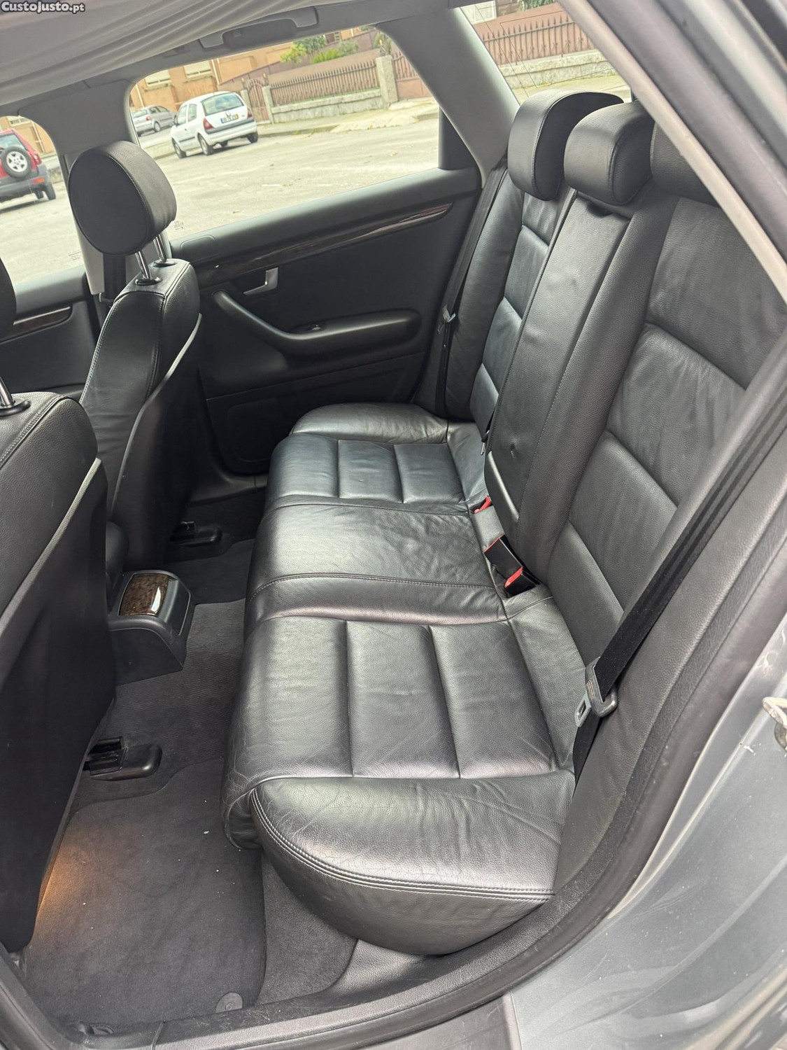 Audi A4 2.0tdi 140 — fotografia 4