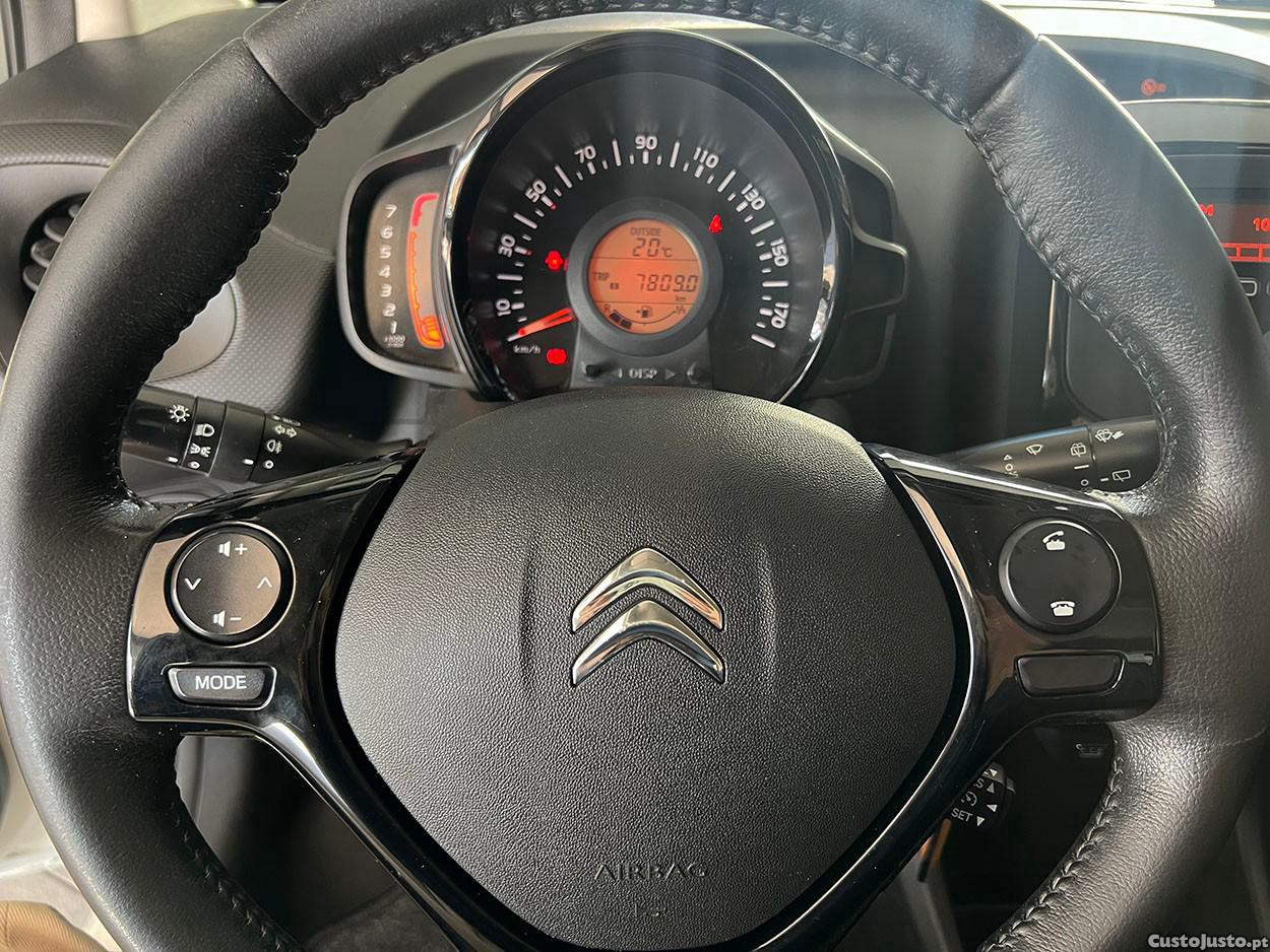 Citroën C1 1.0 VTi Feel S&S — fotografia 5