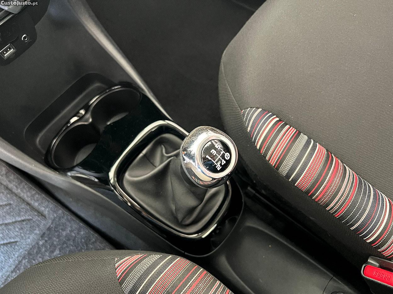 Citroën C1 1.0 VTi Feel S&S — fotografia 7