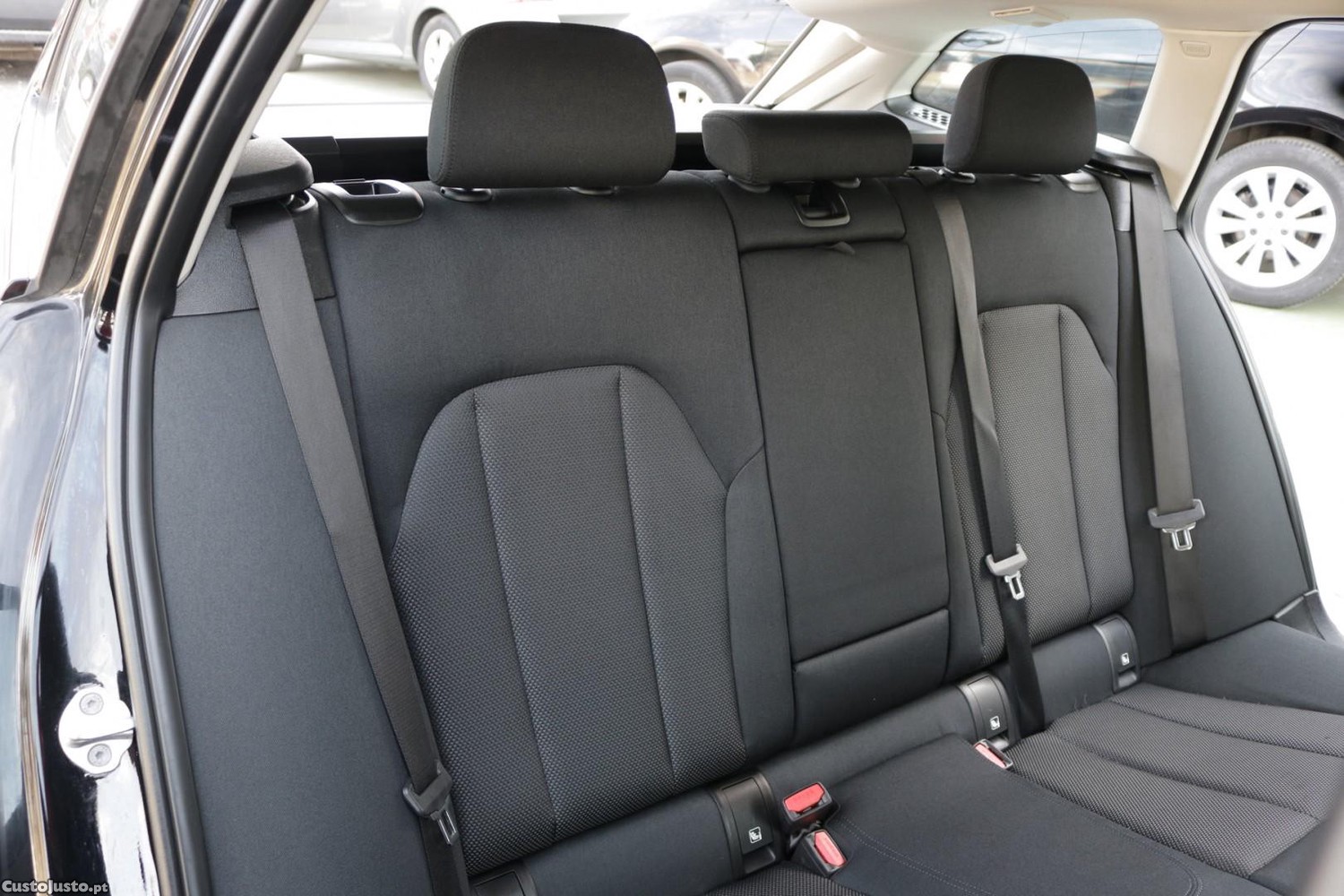 BMW 318 d Touring Auto 150cv — fotografia 36