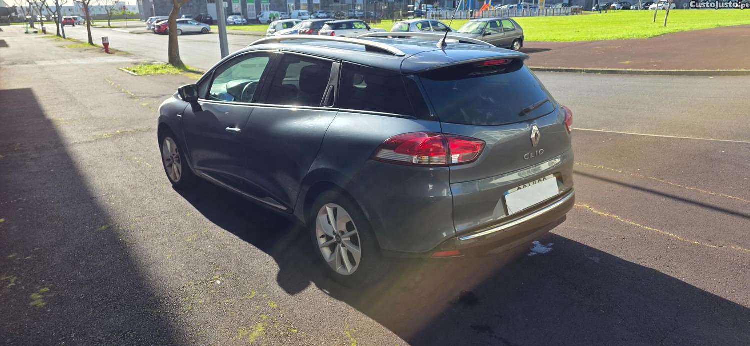 Renault Clio 0.9 tce Limited como nova — fotografia 10