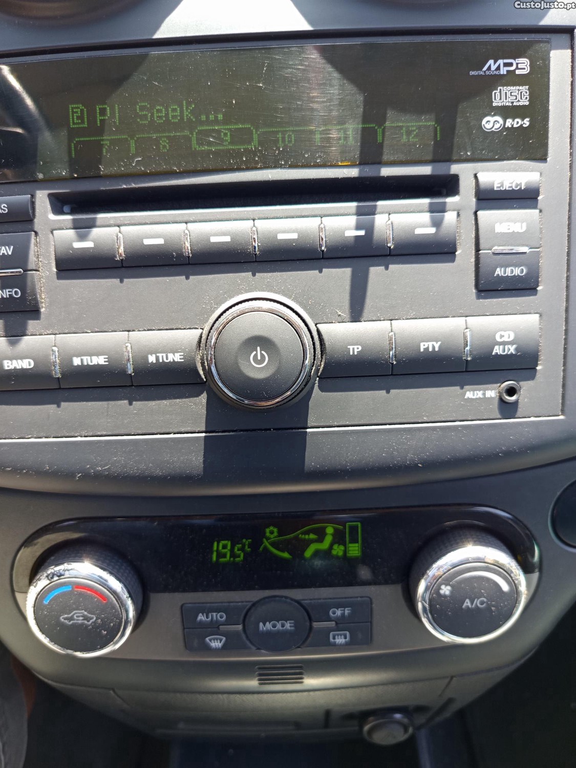 Chevrolet Aveo LT 1.4 94cv Ar Cond — fotografia 5