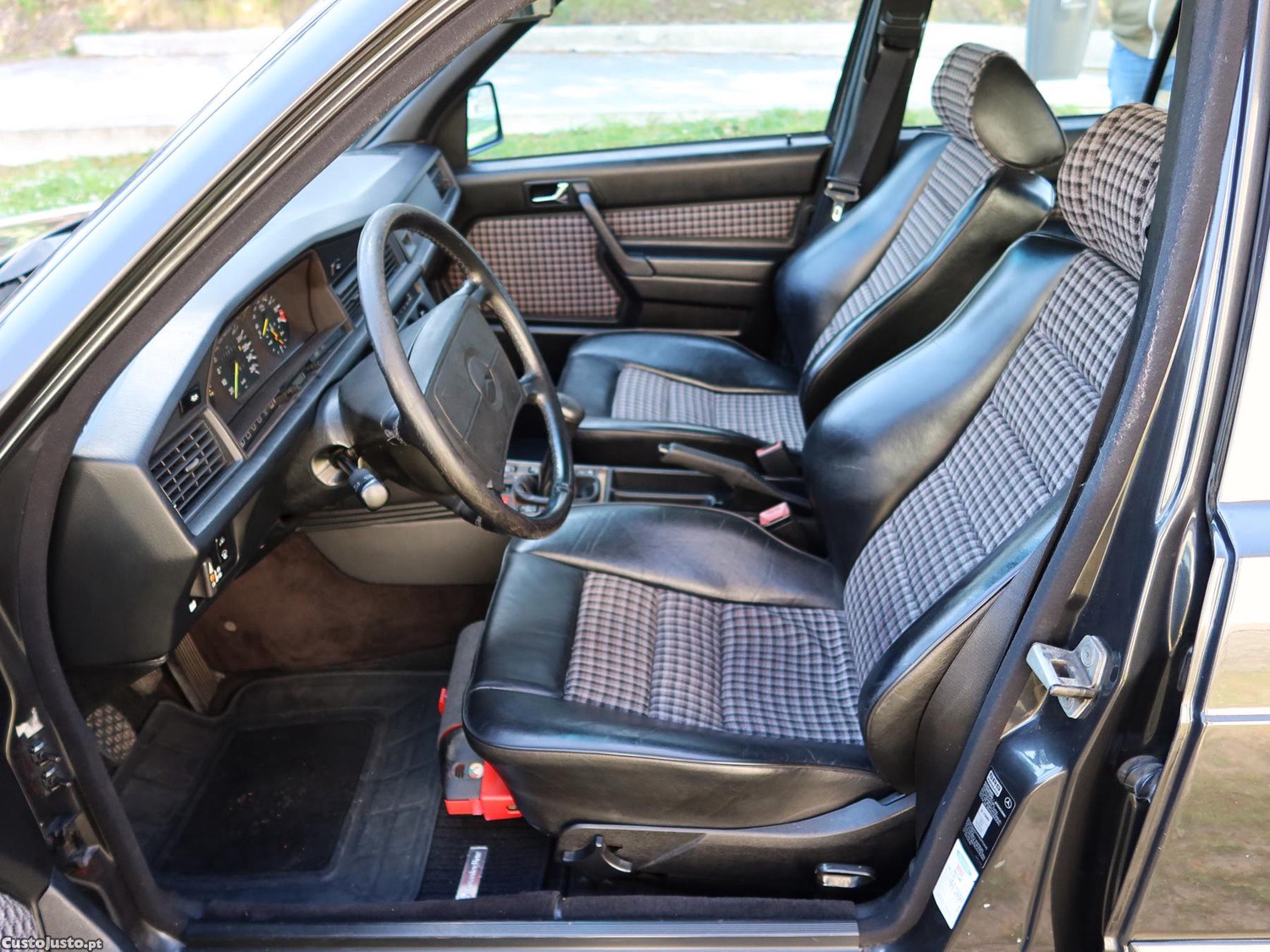 Mercedes-Benz 190 E 2.5-16 Evolution — fotografia 10