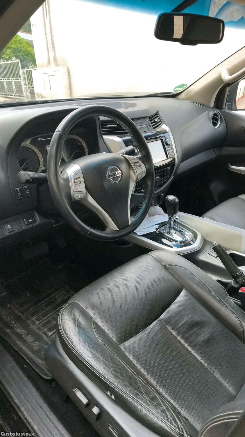 Nissan Navara TEKNA NP300 — fotografia 3