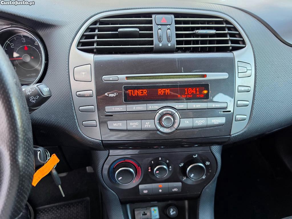 Fiat Bravo 1.6JTdm 105cv 180.000km 03/2009 — fotografia 4