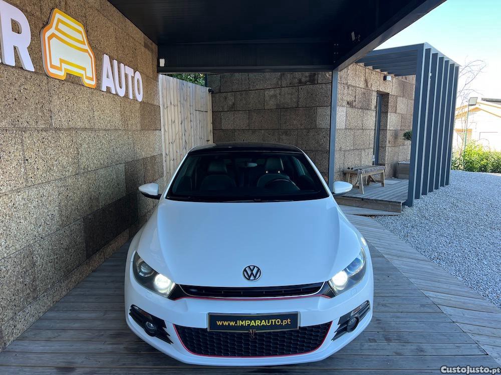 Volkswagen Scirocco Sport 2.0TDi 140cv — fotografia 17