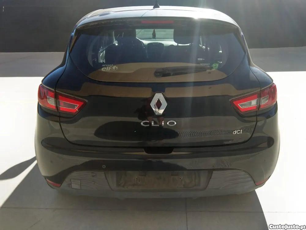 Renault Clio 1.5 dCi 90 (66 kW / 90 cv) [11.2012 - 08.2021] - 14 foto 5
