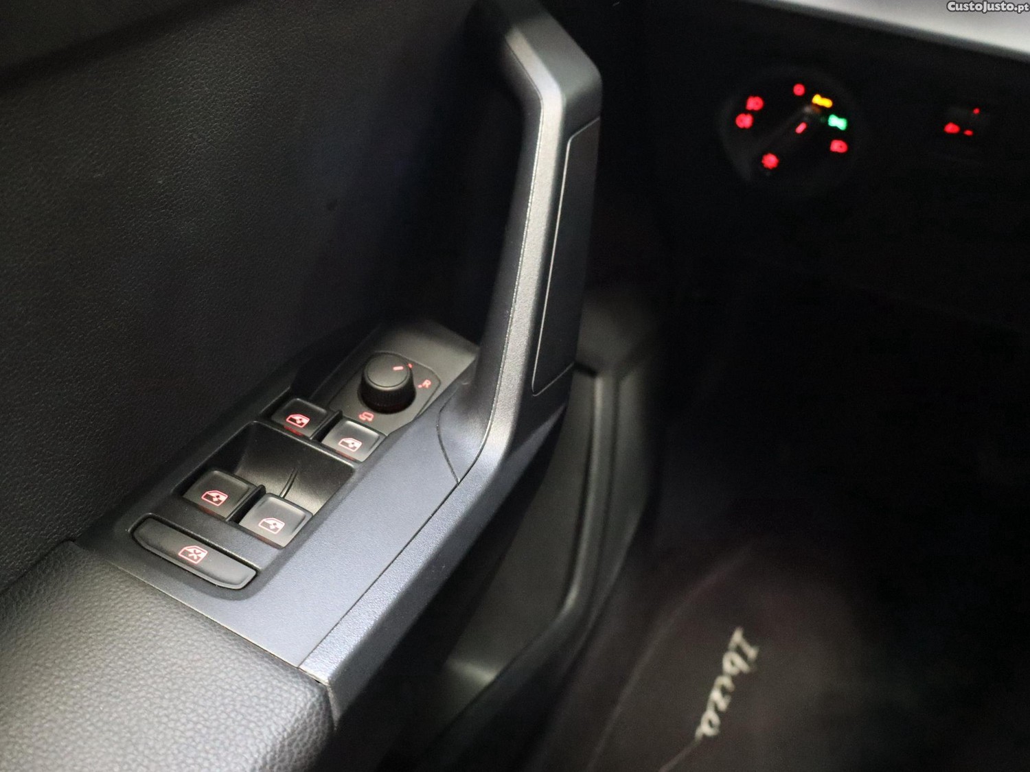 SEAT Ibiza 1.0 TSI Style — fotografia 10
