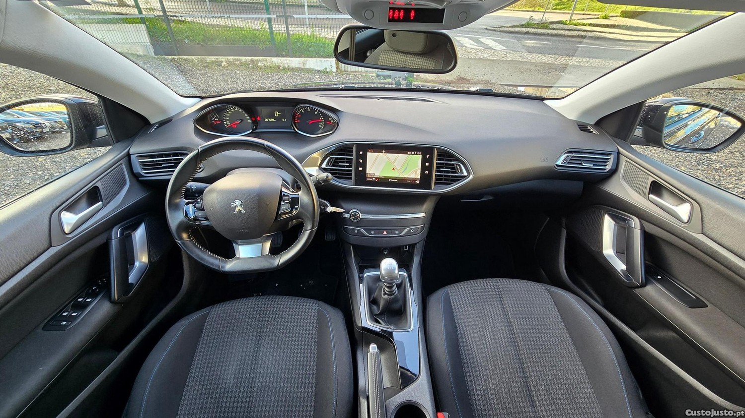 Peugeot 308 1.5 BlueHDi Style — fotografia 22