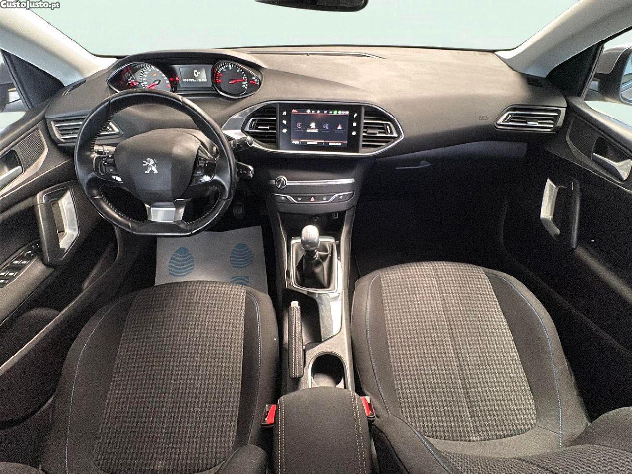 Peugeot 308 SW 1.5 BlueHDi Style — fotografia 4
