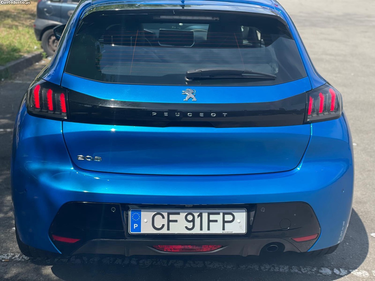 Peugeot 208 ALLURE — fotografia 9