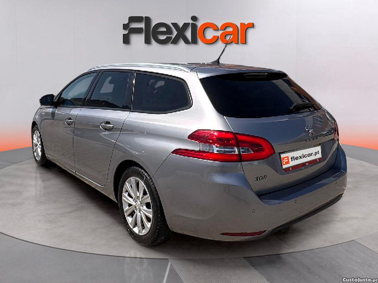 Peugeot 308 SW 1.5 BlueHDi Style — fotografia 13