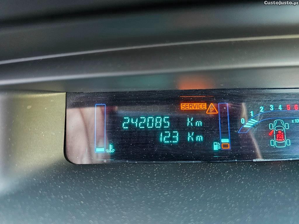 Renault Scénic 1.5Dci 106cv Cx/6 106cv 04/2006 — fotografia 2