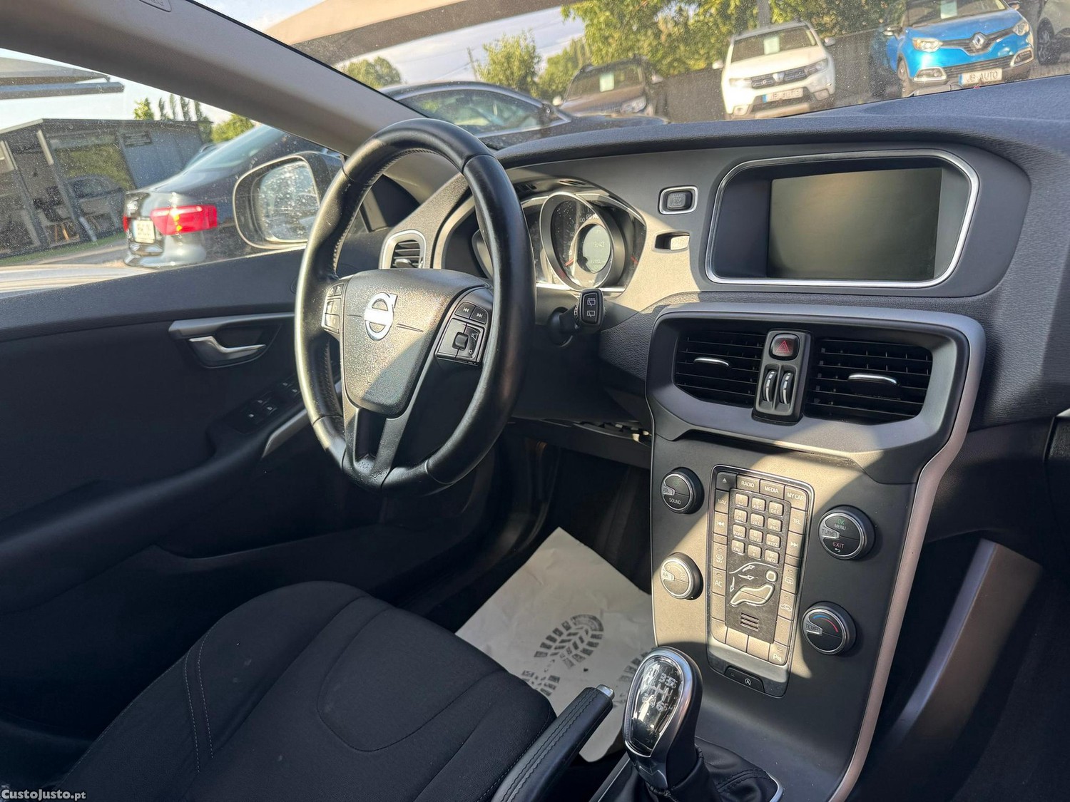 Volvo V40 1.6 D2 Kinetic — fotografia 5