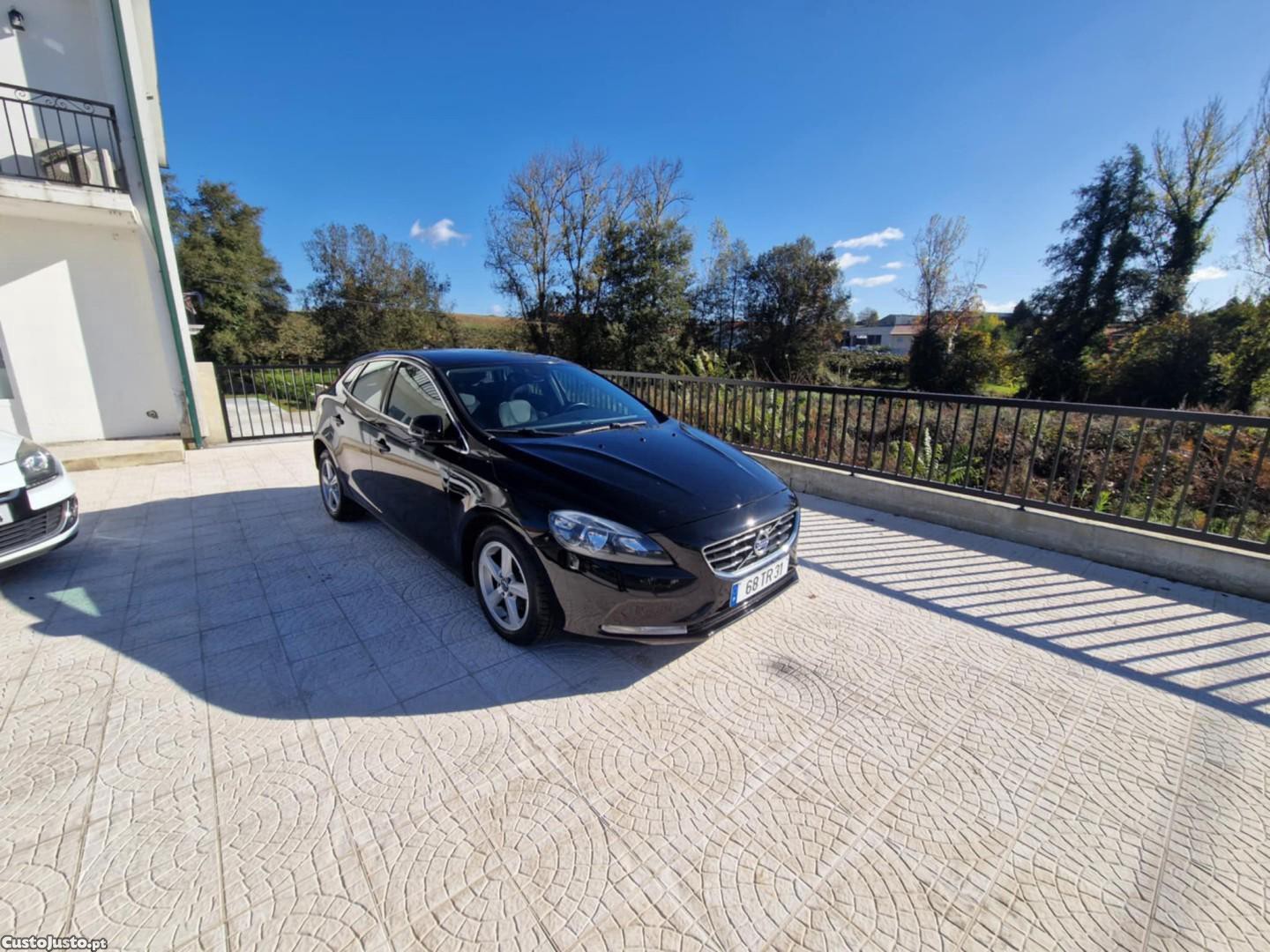 Volvo V40 1.6 D2 Momentum Eco — fotografia 12