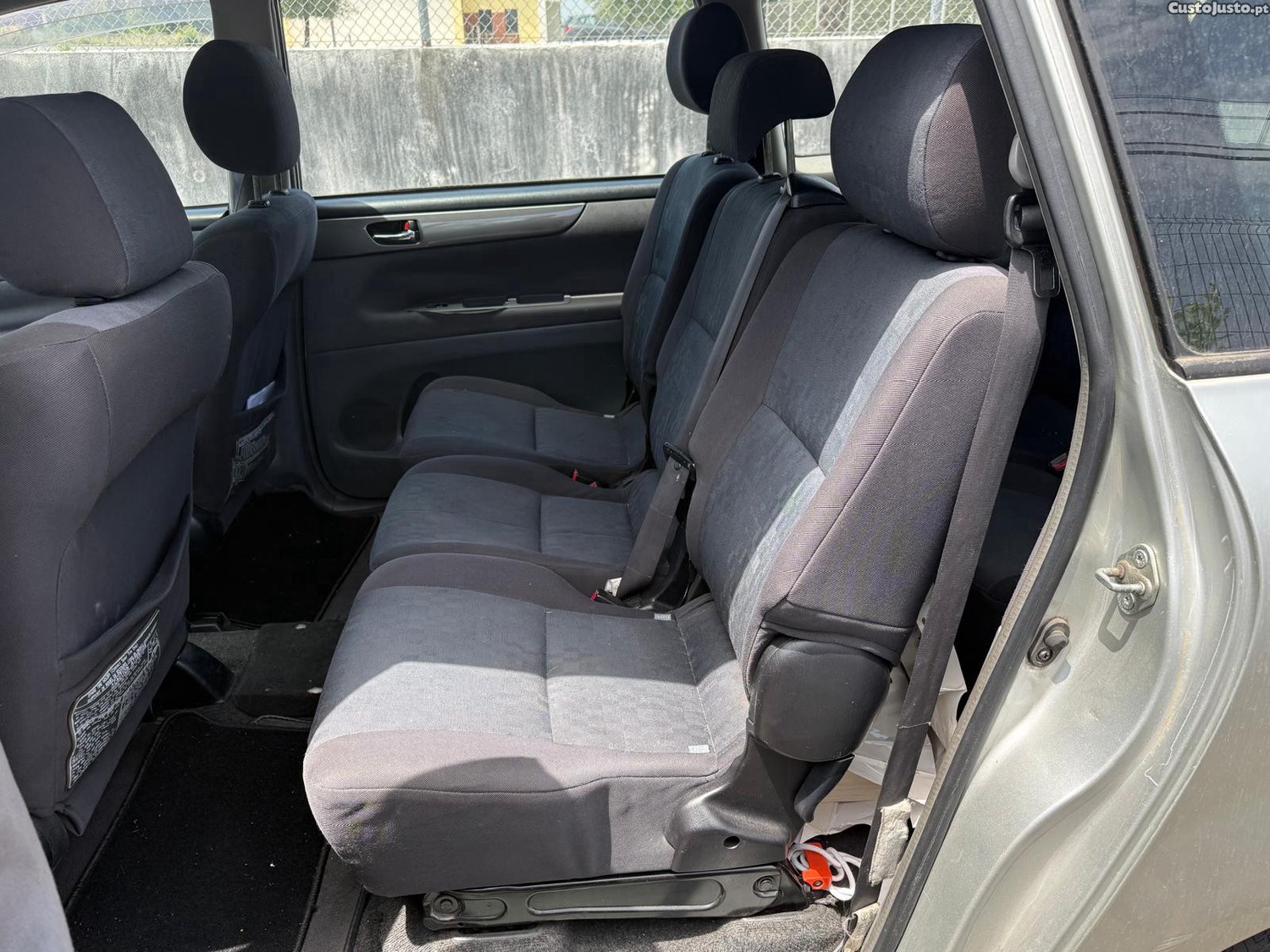 Toyota Avensis 2.0TD VERSUS — fotografia 2
