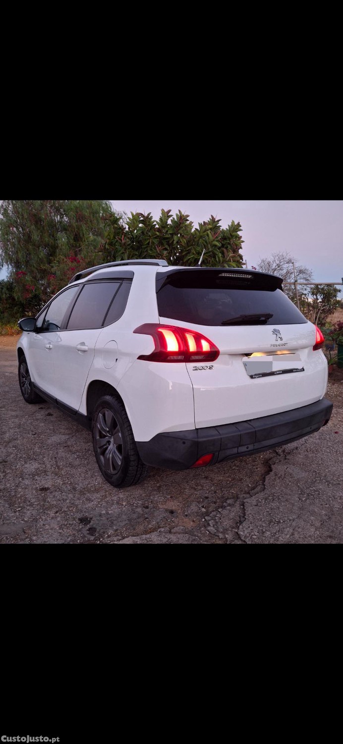 Peugeot 2008 Style — photo 3