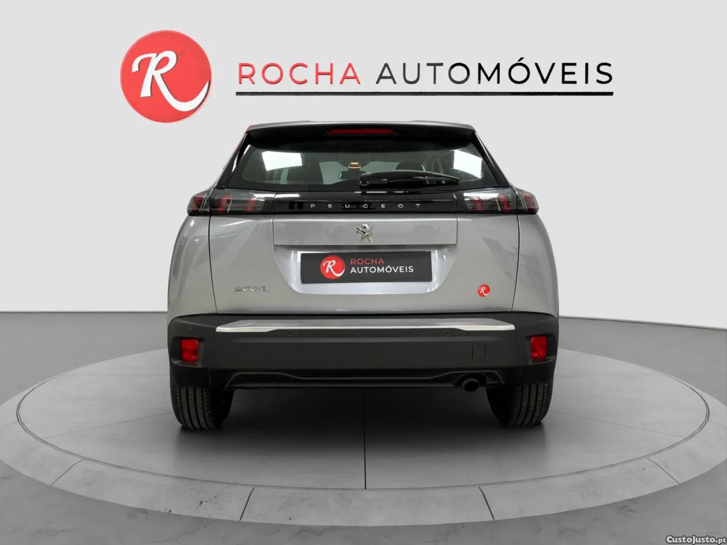 Peugeot 2008 PureTech 100 Active — fotografia 5