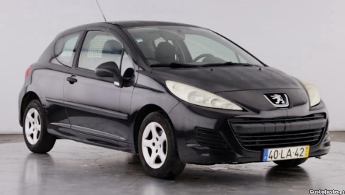 Peugeot 207 1.4 HDI XA Van — fotografia 6