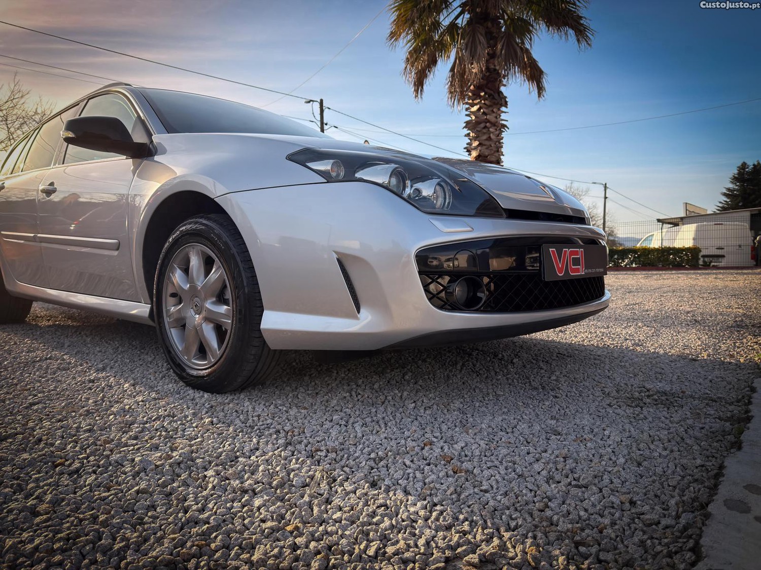 Renault Laguna BREAK 2.0 DCI 150 CV GT 4CONTROL — fotografia 9