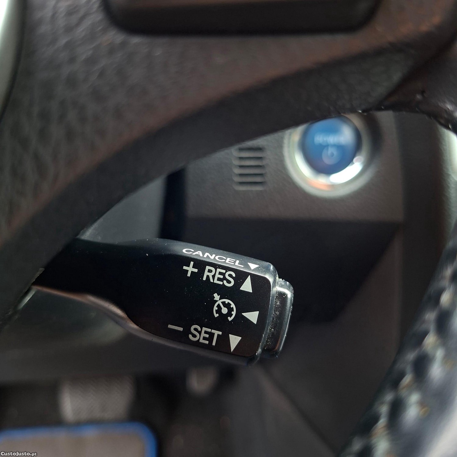 Toyota Auris 1.8 HSD Exclusive — fotografia 3
