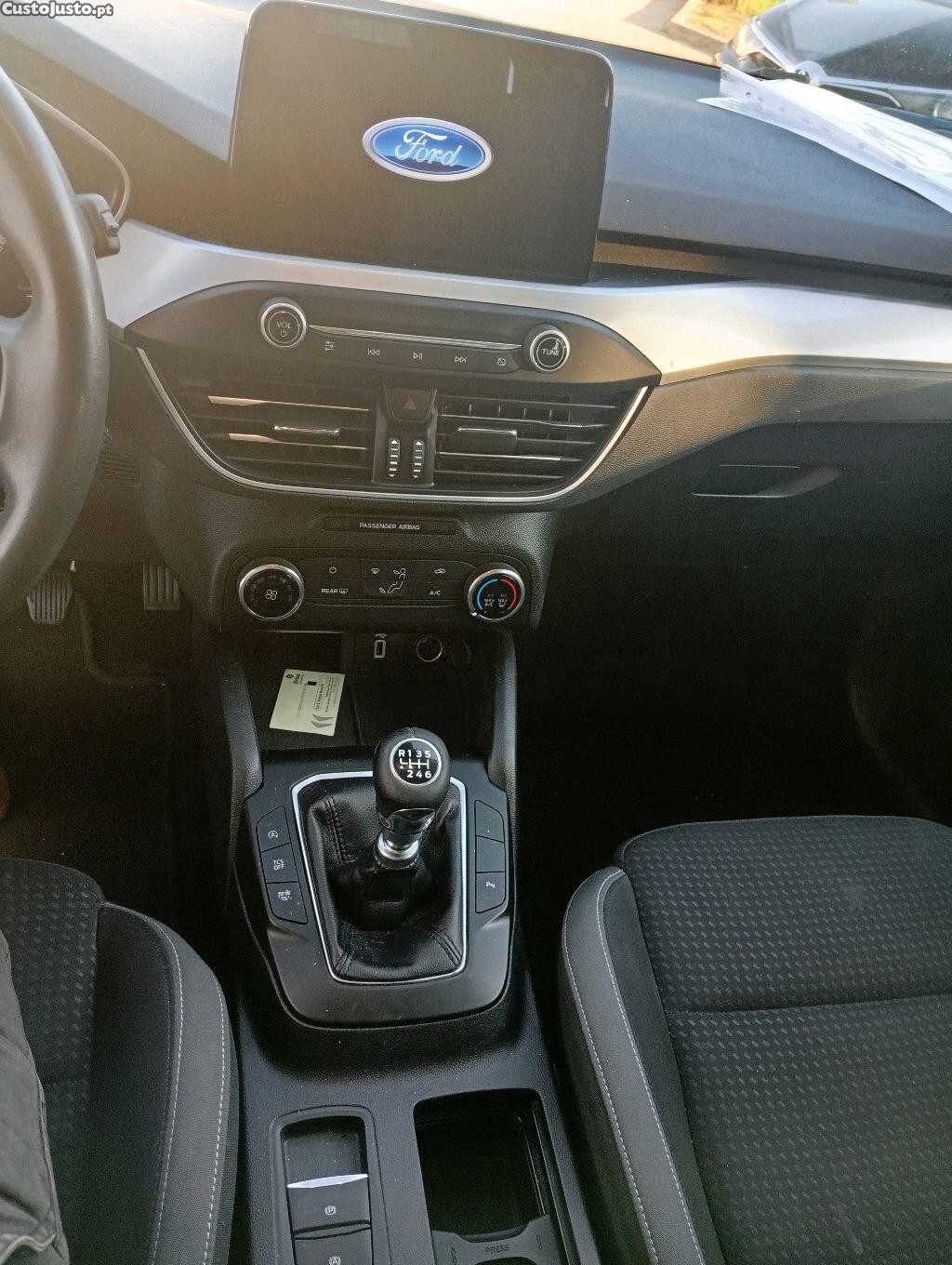 Ford Focus 1.5 — fotografia 3