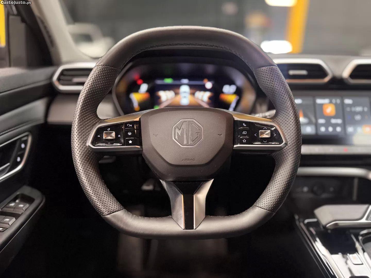 MG ZS 1.5 hybrid+ luxury — fotografia 14