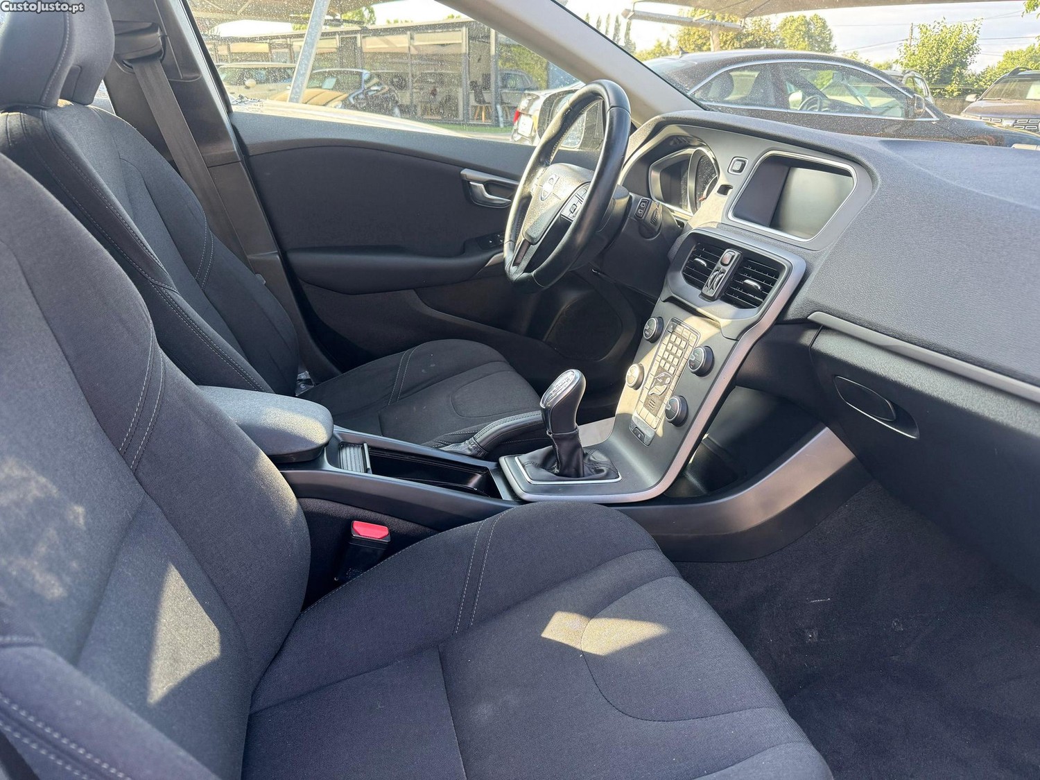 Volvo V40 1.6 D2 Kinetic — fotografia 4