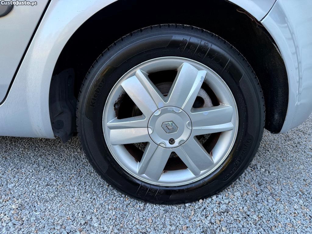 Renault Scénic 1.5Dci 82cv 05/2005 — fotografia 7