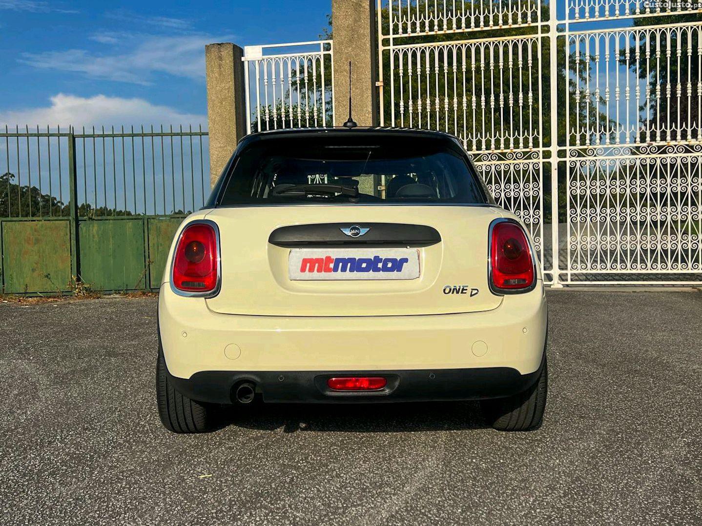 MINI One D 5 LUG. — fotografia 8