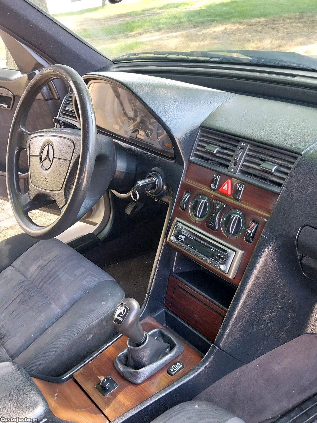 Mercedes-Benz C 220 MercedesTD — fotografia 6