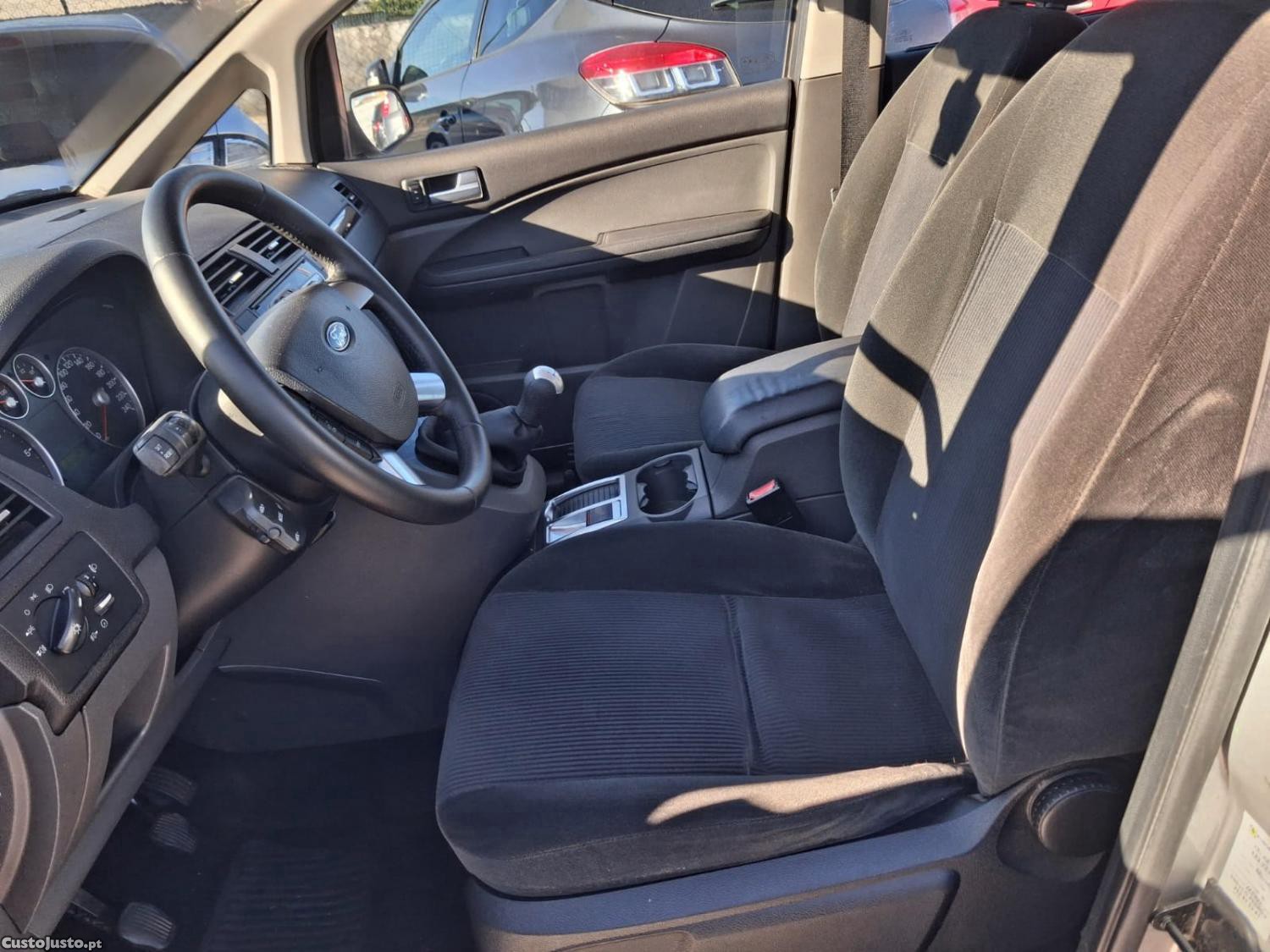 Ford C-Max 1.6 TDCi Titanium — fotografia 3